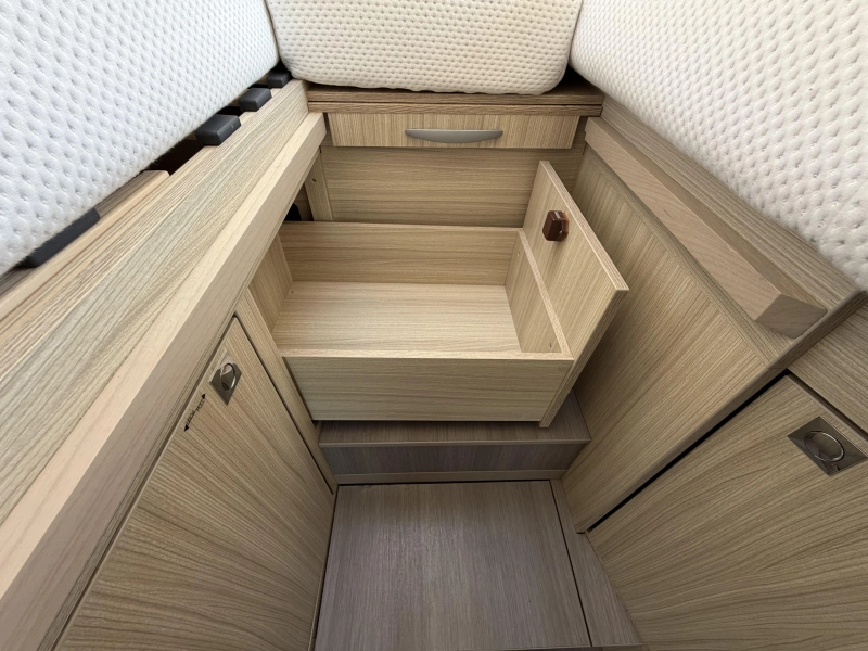 Adria Compact Supreme DL Face-to-Face, 160PK  foto: 12