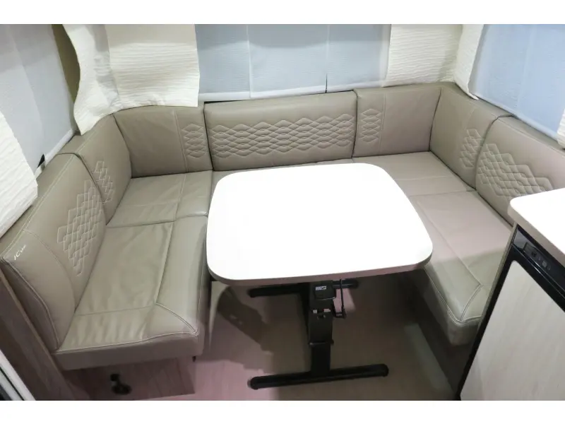 Bürstner IC Line 450 TS +MOVER+VOORTENT  foto: 6