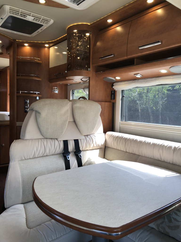 Carthago Chic C-Line i50 QUEENSBED HEFBED foto: 60