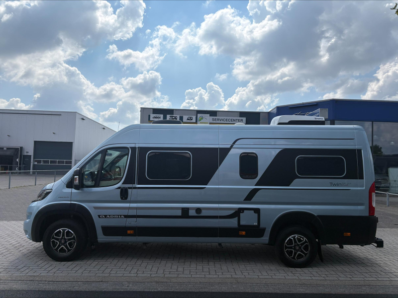 Adria Twin 640 SLB Vol optie + automaat  foto: 2