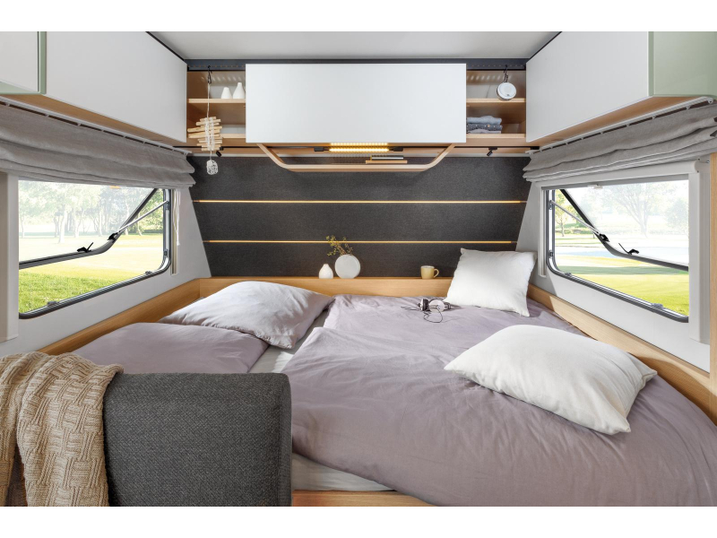 LMC Style 490 K model 2027, stapelbed  foto: 2