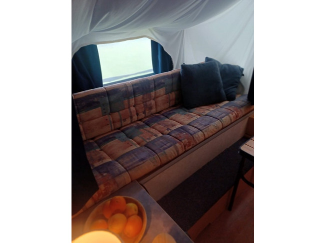 Alpenkreuzer Pennine Fiesta 2+2 Folding Caravan Awning 4 berths kitchen Awning 2011 photo: 15