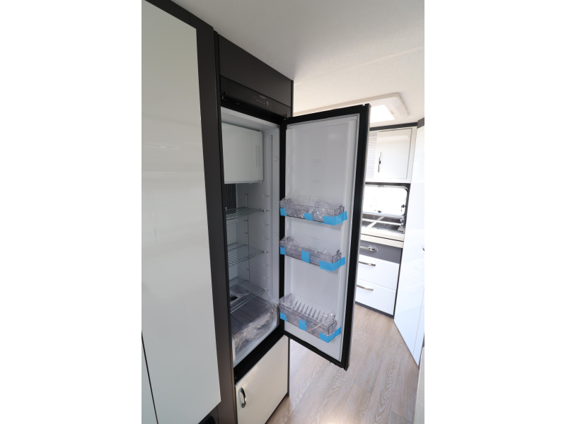 Hobby Excellent 460 SL Mover/ Luifel/ 2025  foto: 13