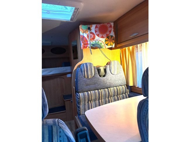 Ford 2.2 tdi Chausson FLASH Grote garage foto: 8