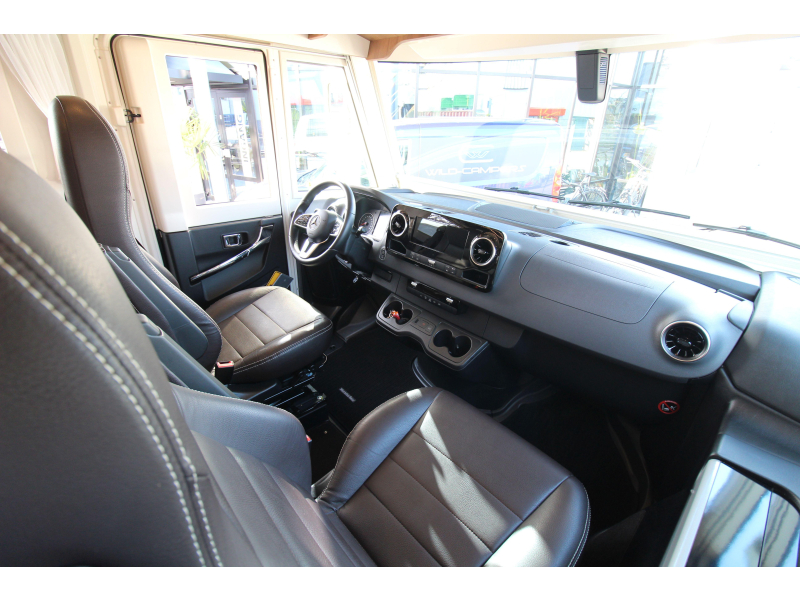 Rapido M96 Queensbed + Hefbed  foto: 25