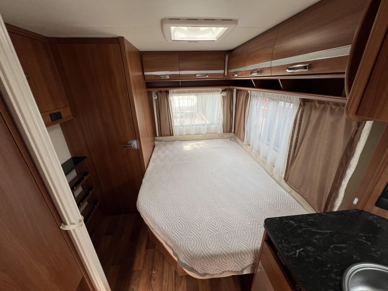 Dethleffs Nomad 450 DB Mover, Avance, Mosquitera foto: 4
