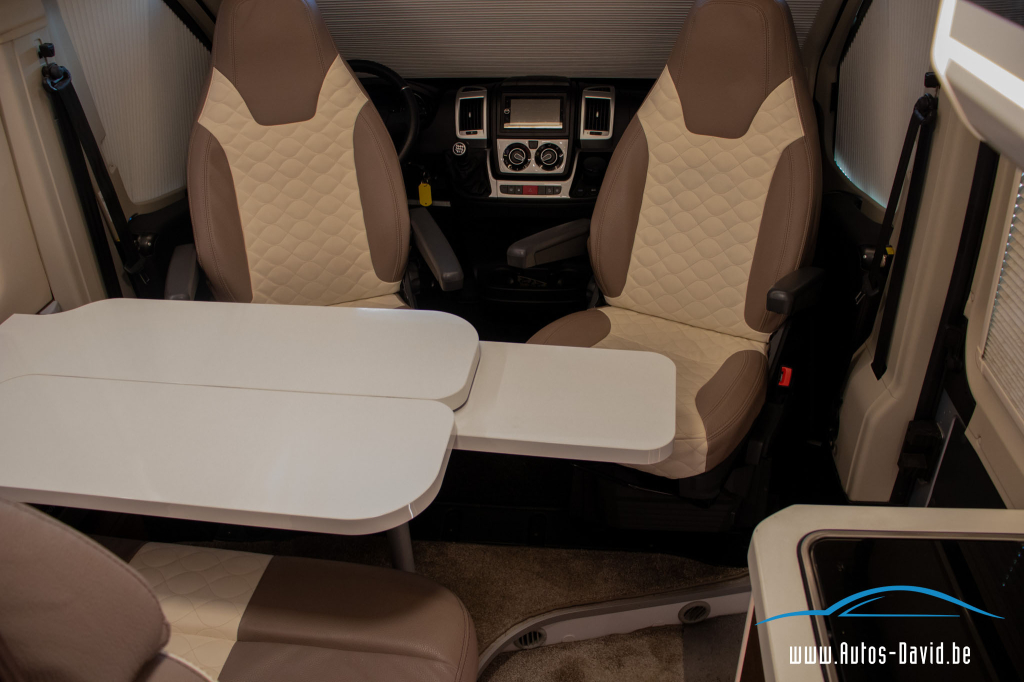 Karmann Davis 590 Skyroof foto: 3