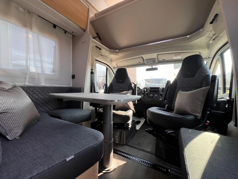 Adria Coral XL 660 SL AUTOM&Aacute;TICO foto: 4