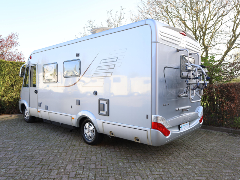 Hymer B 654 SL 3L 160 PS | Fahrradlift Foto: 1