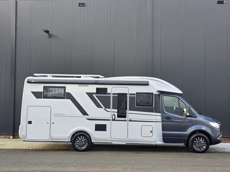 Adria Coral Supreme MB 670 DL  foto: 1
