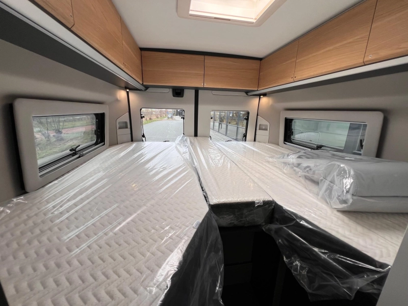 Adria Twin 640 SLB 60 YEARS AUTOMAAT  foto: 5