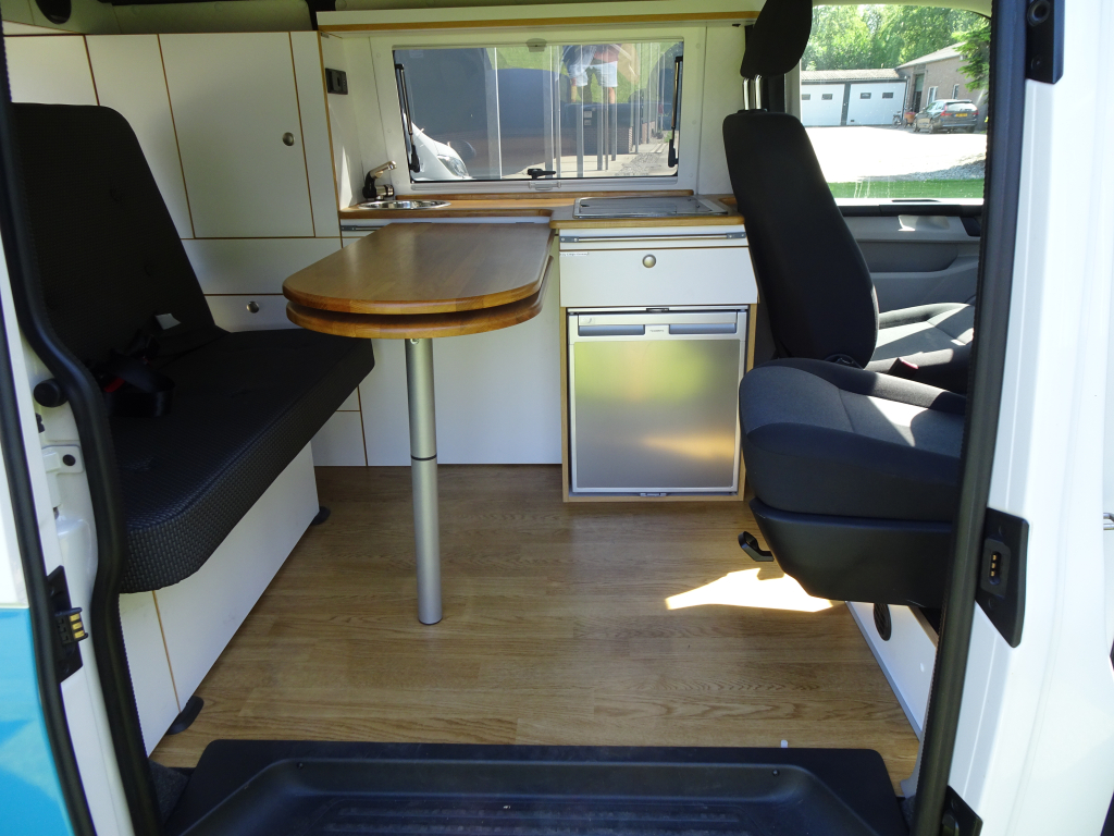 Volkswagen T6 Easy premium nw interieur foto: 9