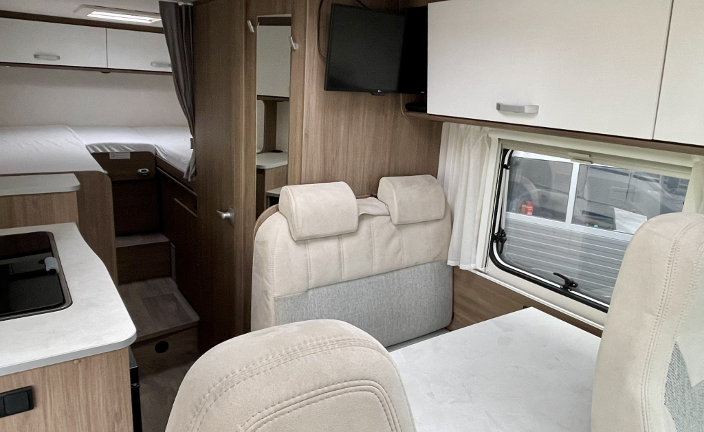 Carado V337 Carado V337 foto: 3