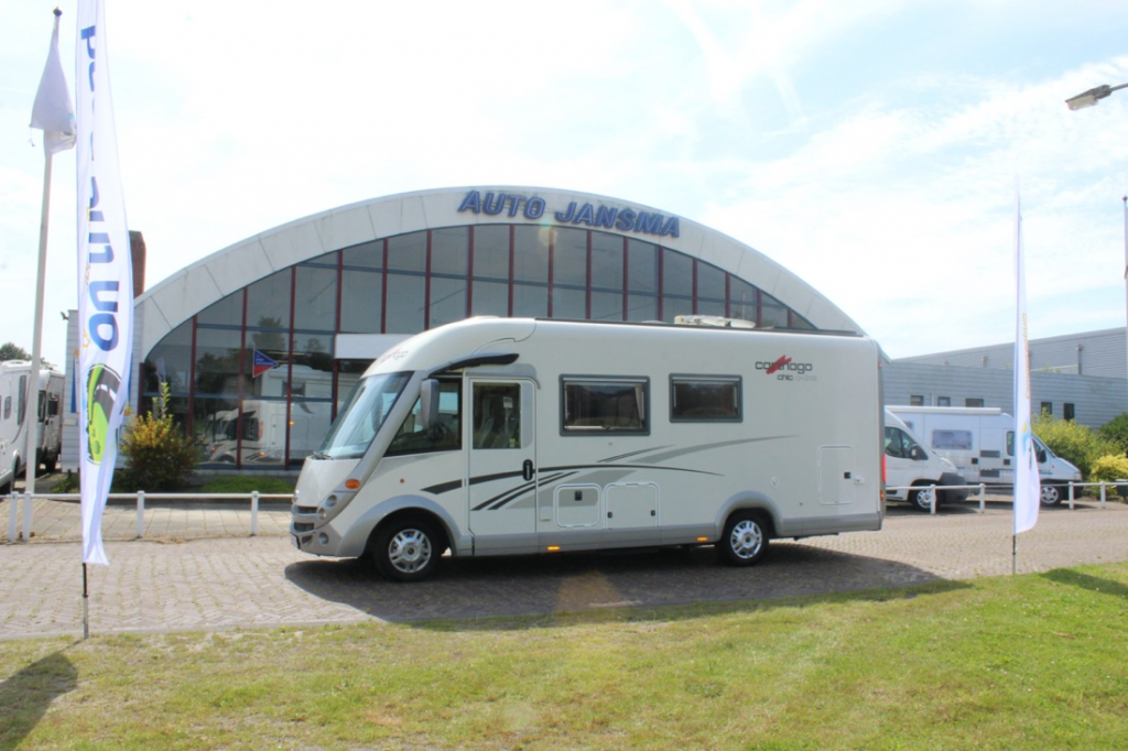 Carthago 4.2  Integraal 2.3 M-jet 148 PK, Alko chassis light, Motor-airco, Hefbed & dwarsbed, Garage, Draaistoelen voor, L zit, zij-zit, etc. Marum (Groningen) foto: 38