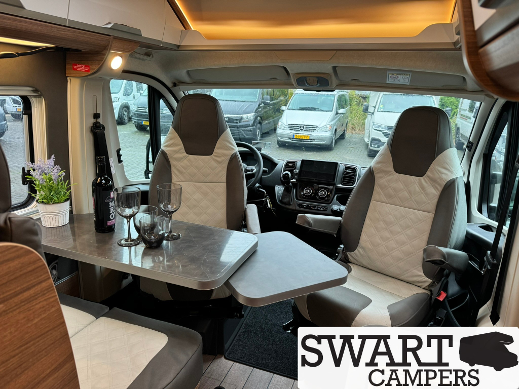 Knaus Boxlife 600 ME Platinum Selection, Automaat Lengtebedden foto: 10
