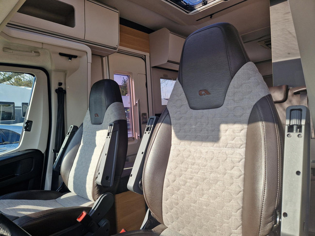 Adria Coral 600SL Axess Automatik | L&auml;ngsbetten | Tempomat | Dachklimaanlage | Fahrradtr&auml;ger | Etc. Foto: 10