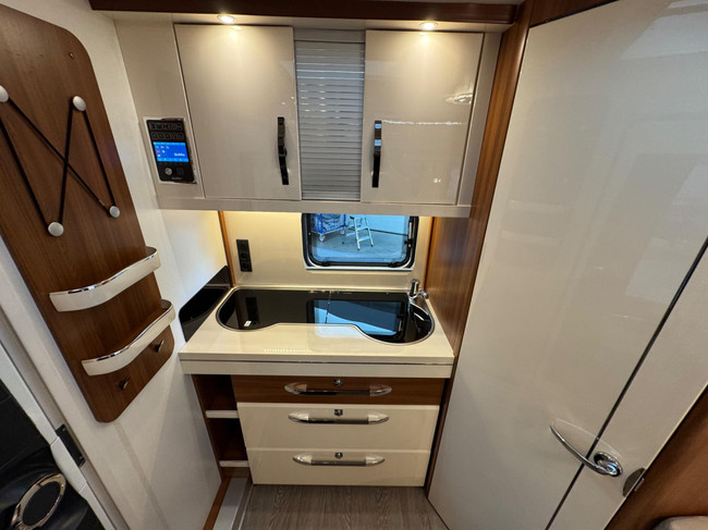 Hobby Excellent 460 SFF foto: 15