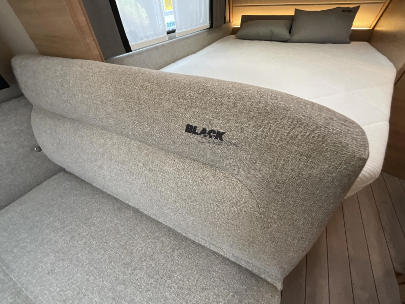Knaus Sudwind Black Selection 540 FDK STAPELBED-GRATIS MOVER Foto: 12