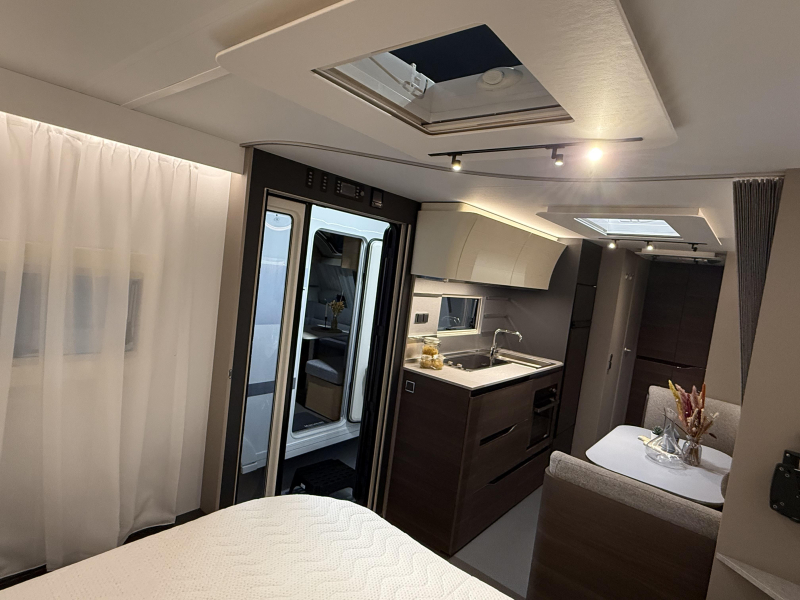 Adria Alpina 663 PT Nieuw - Actie model  foto: 14