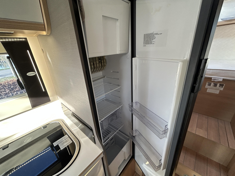 Forster T 699 EB Automatik, Klimaanlage, Solar. Foto: 11