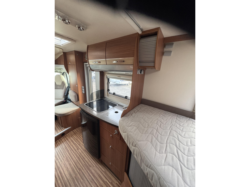 Adria Compact 600 SL CAMAS INDIVIDUALES foto: 12