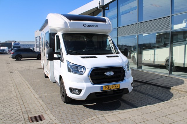 Nagenoeg nieuwe Exclusieve Line 660 Chausson AUTOMAAT dubbele toegangsdeur Artic pack (70  foto: 2