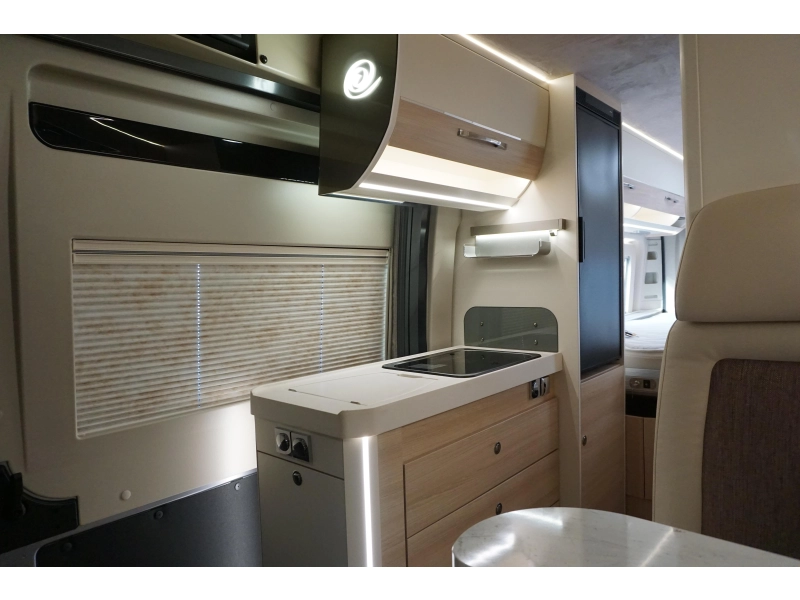 Eura Mobil Van 635 HB Hefdak - el.hefbed 1e eig  foto: 14