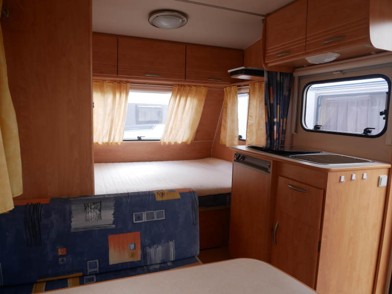 Caravelair Antares 390 Voortent, fietsenrek  foto: 4