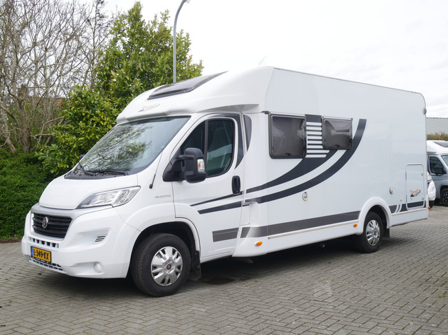 CAPRON Orangecamp T700, Distribuci&oacute;n espaciosa, Cama transversal, Garaje XL foto: 2