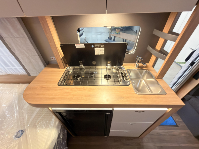 Knaus Sport 500 EU 1800 + Enkele Bedden  foto: 15