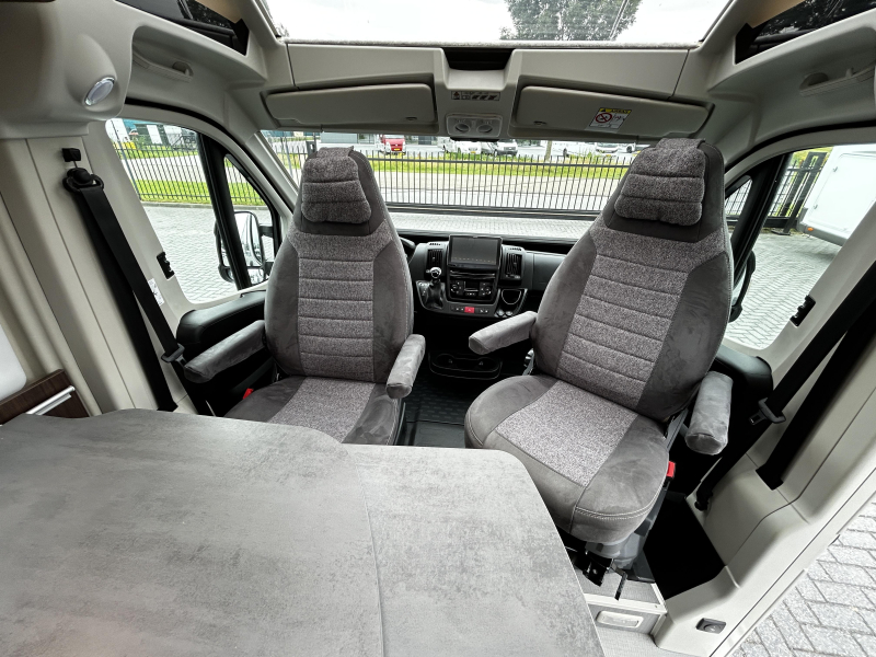 Pössl Summit Prime 640 Enkele-bedden/Automaat!  foto: 15