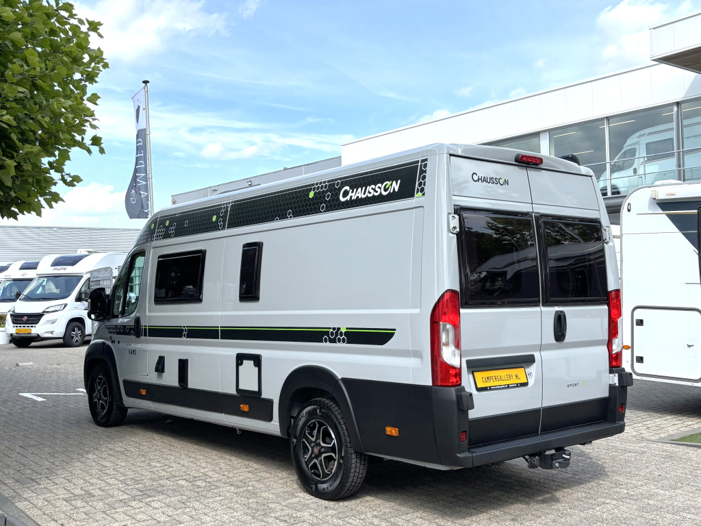 Chausson Sport Line 690 9-TRAPS AUTOMAAT HEFBED FIAT 8 180PK foto: 21