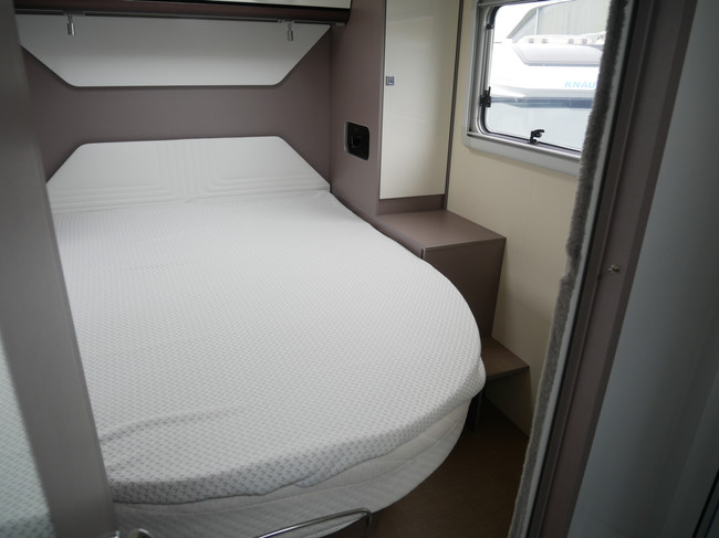 Bürstner Lyseo Privilege TD 732 Queensbed / Face to Face foto: 17
