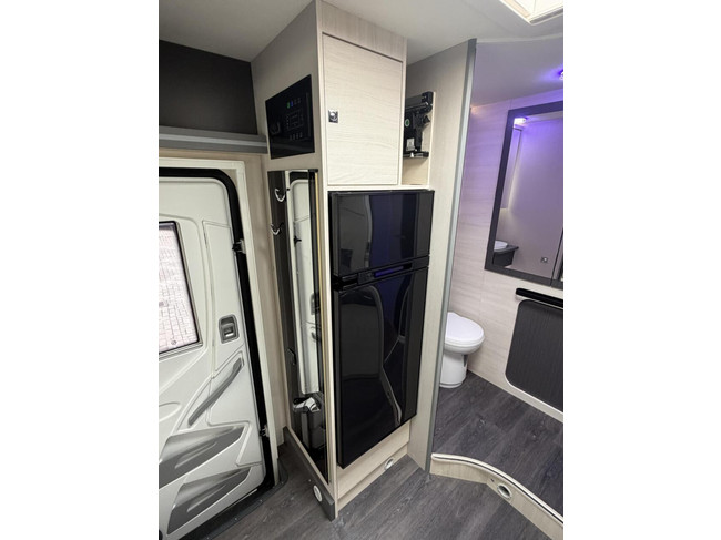 Chausson 640 Titanium Premium 170PK Automaat Hefbed Zonnepaneel Zeer Ruim foto: 16