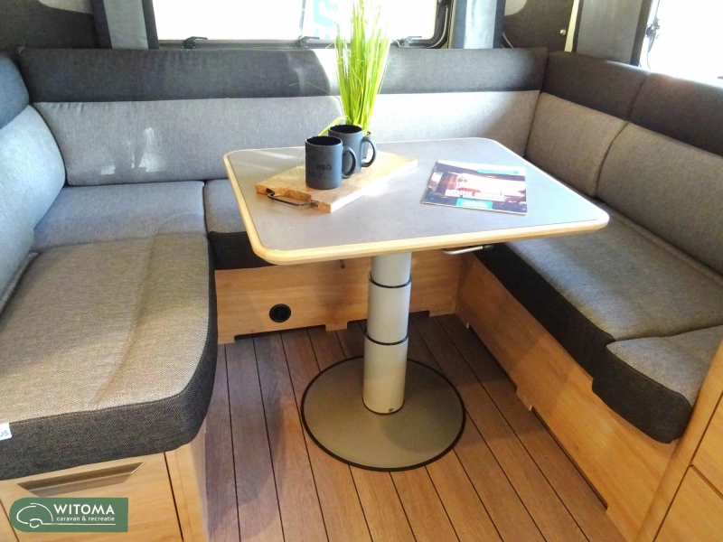Knaus Sudwind Black Selection 450 FU Witoma 50 jaar aanbieding  foto: 10