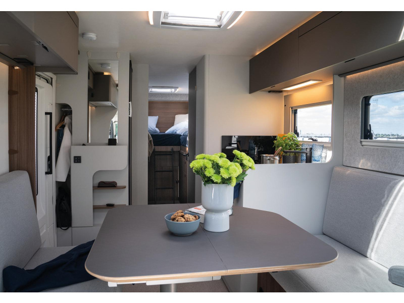 LMC Cruiser 750 EF cara a cara 2027 foto: 7