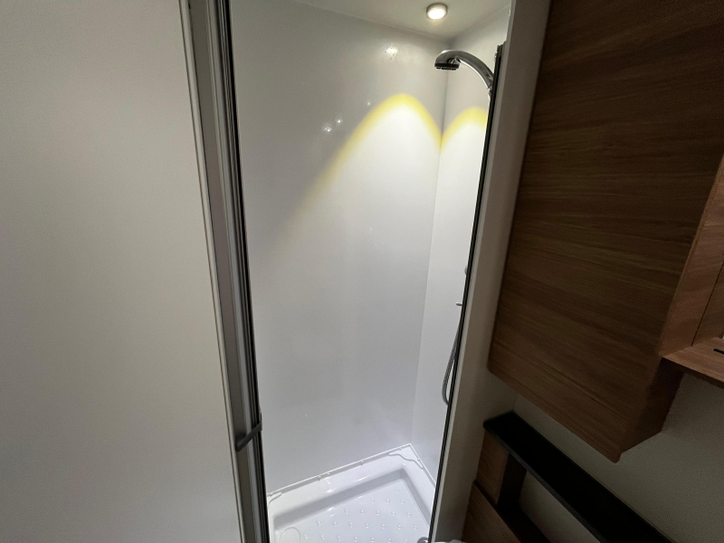 Pilote P 726 P Camper 5 person photo: 10