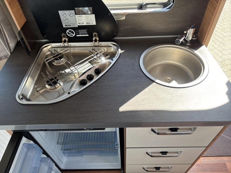 Weinsberg CaraOne Edition HOT 390 QD Mover Foto: 10