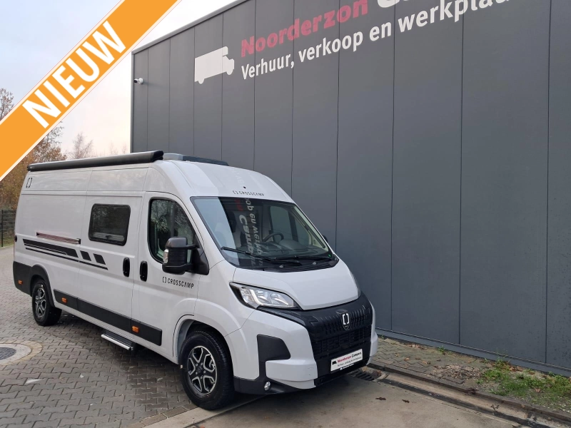 Crosscamp ADVTR 6.4 EF - Automatik - Sehr modern Foto: 0