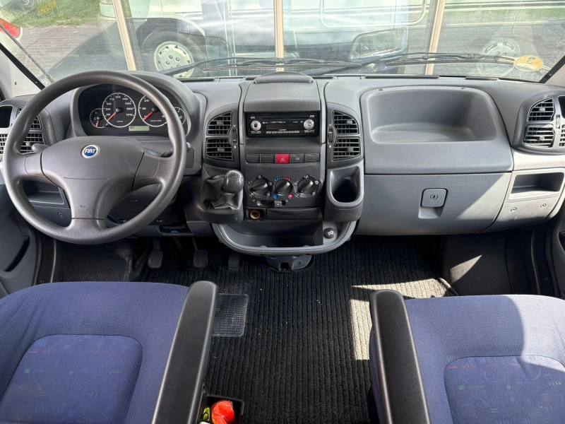 LMC Liberty 2.8JTD 130PK Luifel  foto: 17