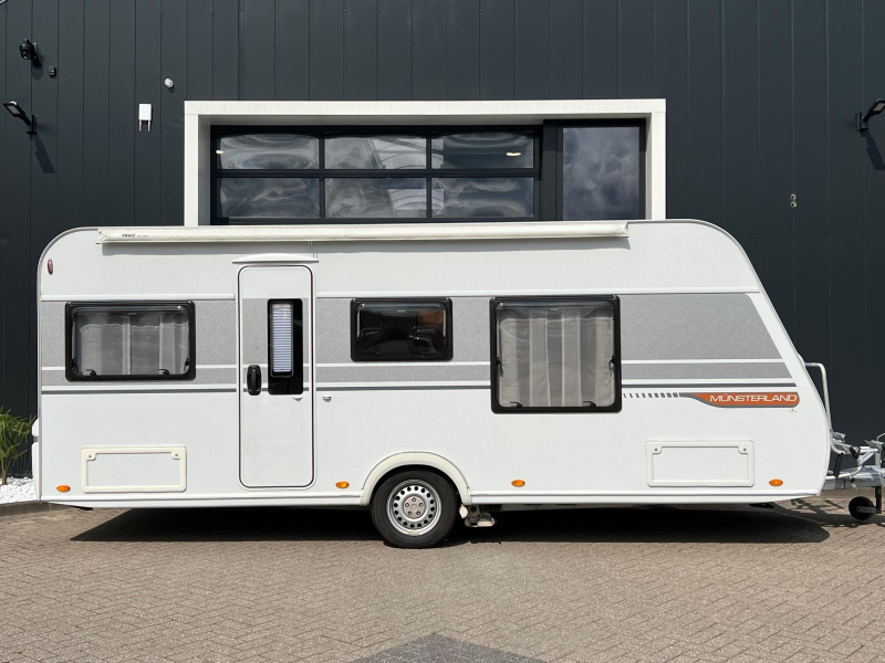 LMC Munsterland 450 D Mover, Luifel, Fietsenrek  foto: 3