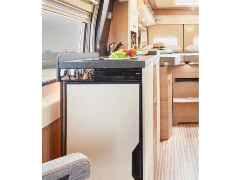 Malibu First Class Two Room 640 LERB ​​Lengthwise Beds, Automatic photo: 5