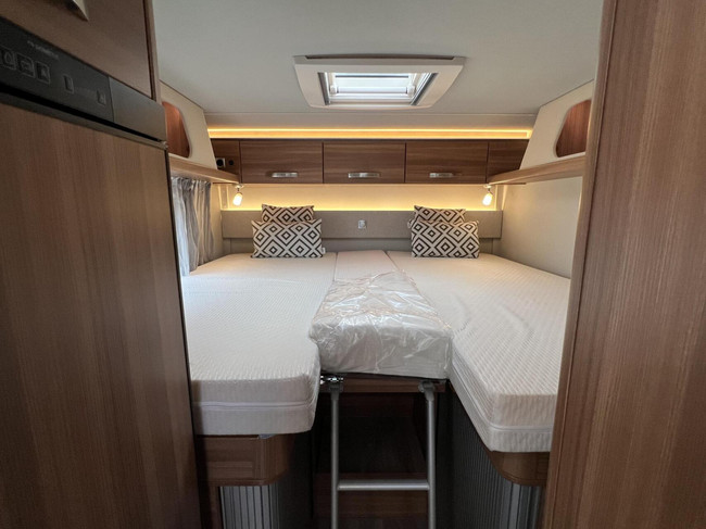 Weinsberg 600 MEG Pepper Edition 165PK Enkele Bedden Luifel Zonnepaneel Omvormer foto: 16