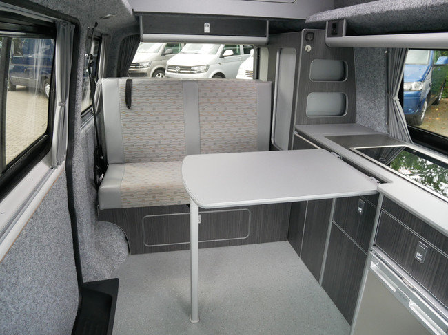 Volkswagen T5 GP, 4 Zitplaatsen, Vast Hoogdak foto: 9
