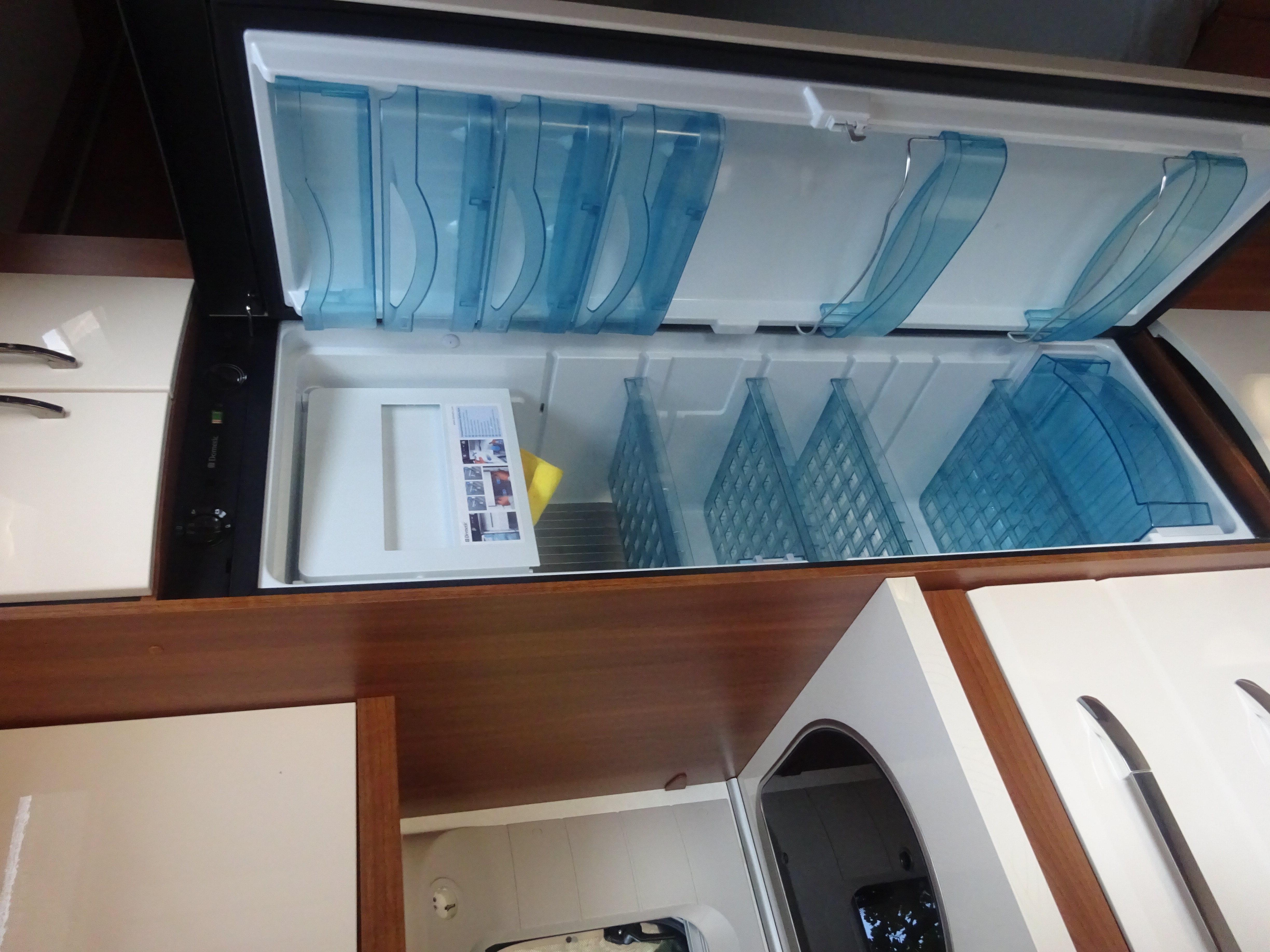 Hobby Excellent 495 UFE Met Mover en Airco foto: 17