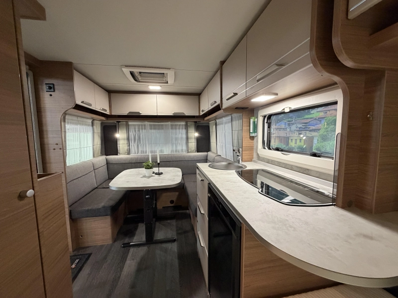 Knaus Sport 450 FU voortent opblaasbaar - FD  foto: 15