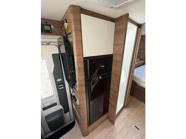 RAPIDO M96 Queensbed EP Level 2X Airco Omvormer Zonnepaneel foto: 17