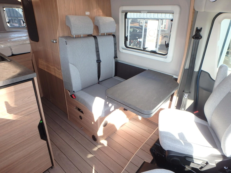 Weinsberg CaraBus 600 MQ € 5.000,- KORTING  foto: 9