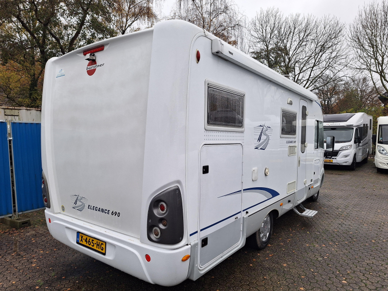 B&uuml;rstner Elegance 690 I 205CM BED-LPG+SOLARPANEL Foto: 19