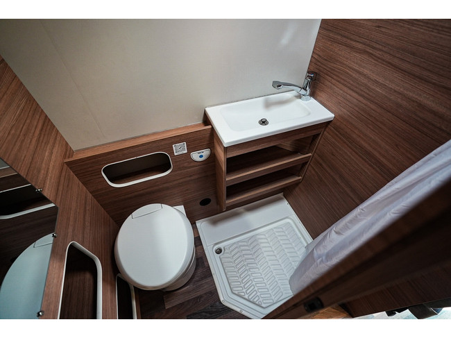 Weinsberg CaraHome 650 DG esperado foto: 11